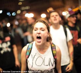 article-2044267-0E2AF21E00000578-78_470x423